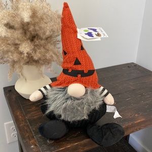 NWT Bat Party Pumpkin Gnome